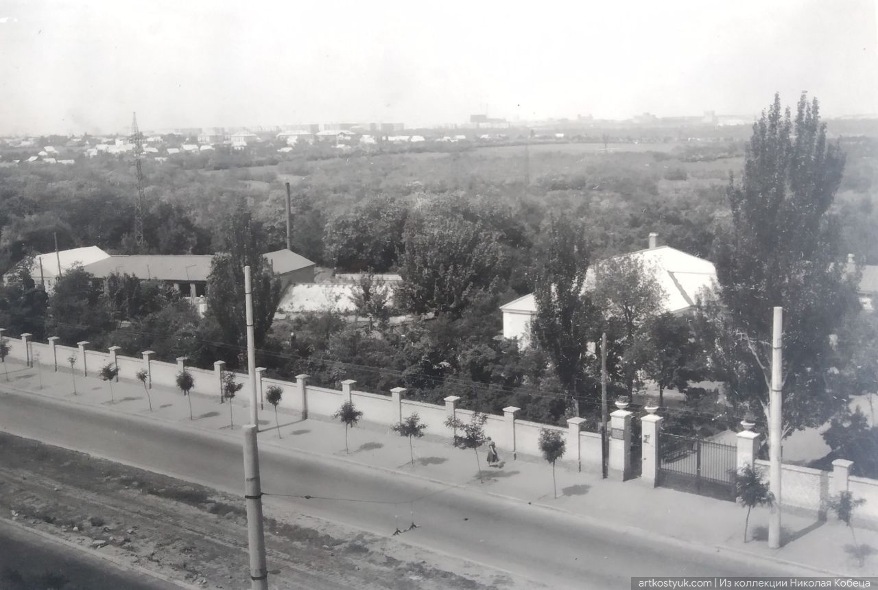 Новости Днепра про Вузовский массив и черта города: в сети опубликовали фото проспекта Гагарина в Днепре 1930-х годов