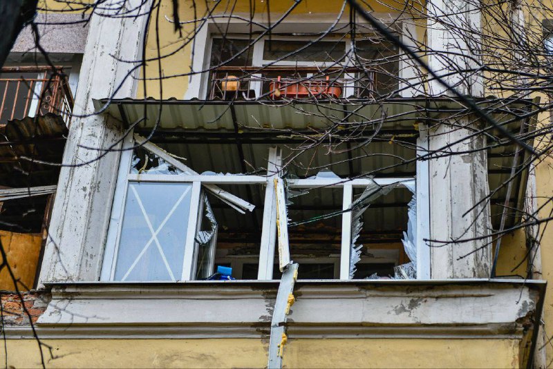 Новости Днепра про Россияне ударили в Днепре по жилому кварталу, 23 человека пострадали, 15 из них – в больнице, – Резниченко