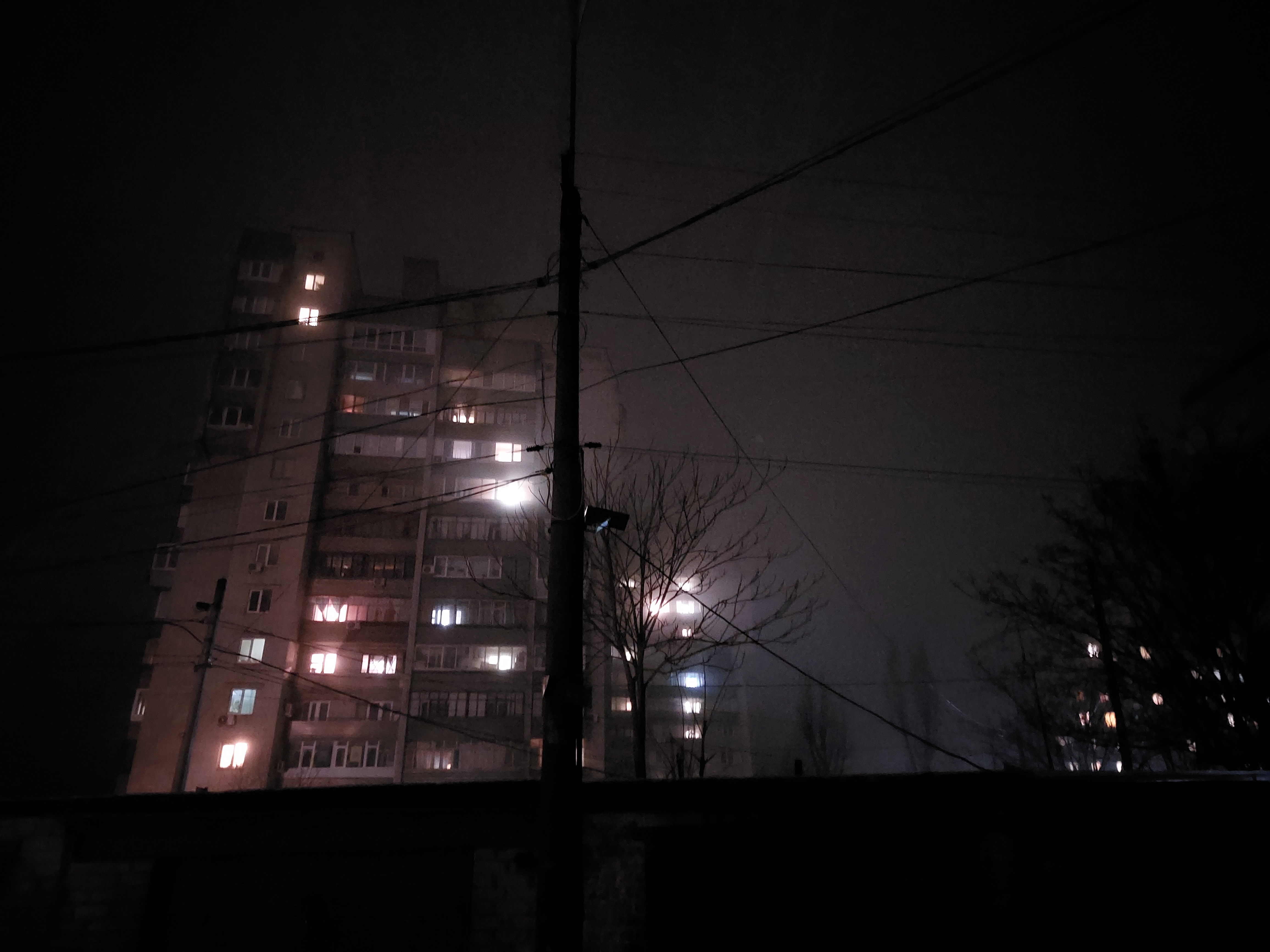 Новости Днепра про Туман и огоньки в окнах: как выглядит Днепр во время блекаута (ФОТО)
