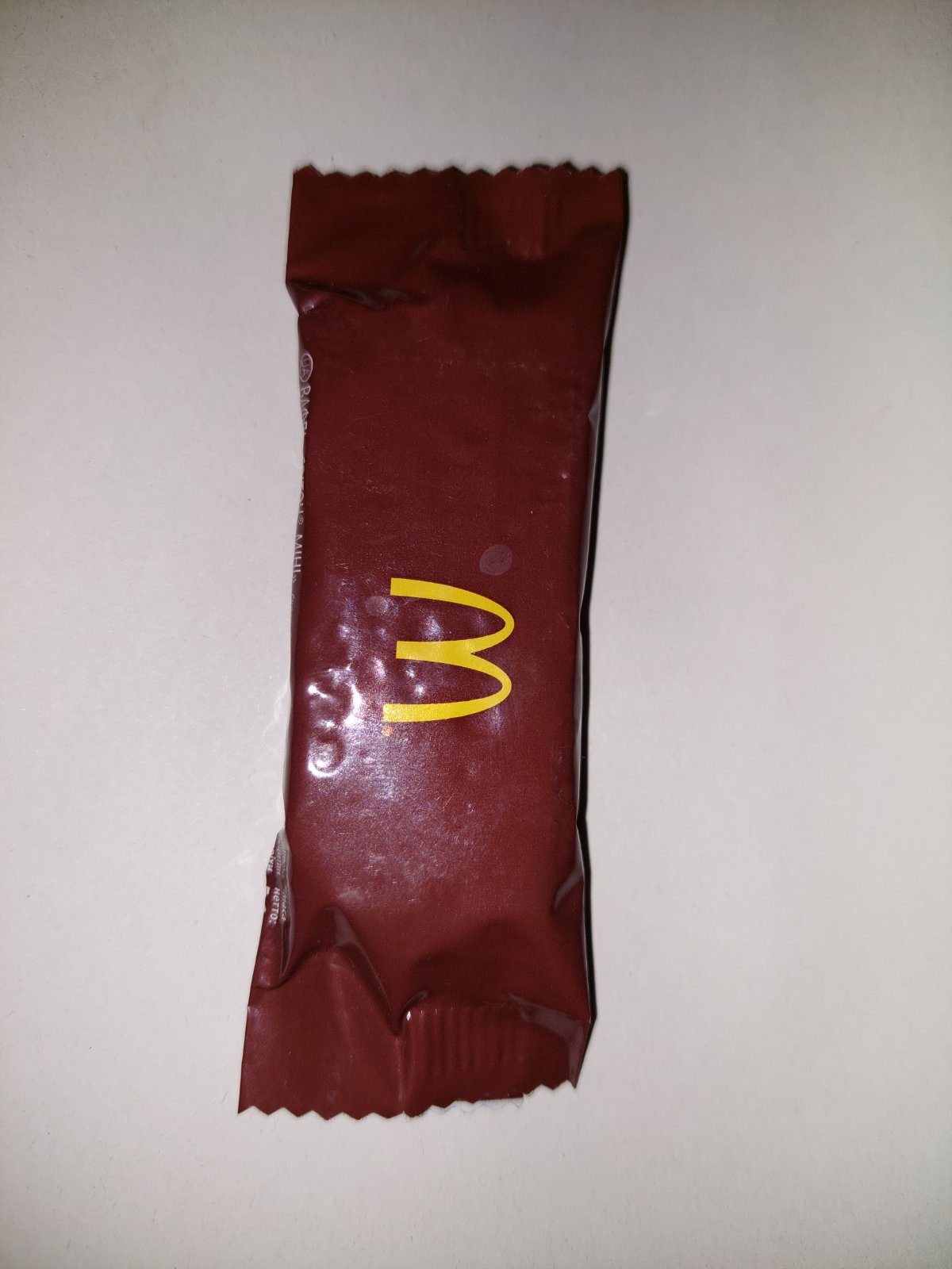 Новости Днепра про Виготовлена в 2017: у Дніпрі продають шоколадку McDonald’s з минулого життя
