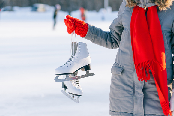 Новости Днепра про Где можно покататься на коньках в Днепре и сколько это стоит