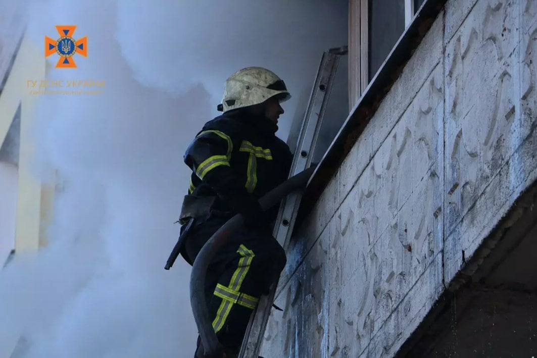 Новости Днепра про Есть погибшие: ГСЧС рассказали детали о пожаре в доме на Донецком шоссе