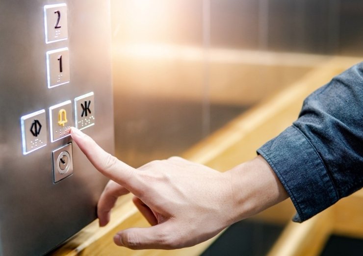 Новости Днепра про Тільки без паніки: що робити, якщо застрягли у ліфті