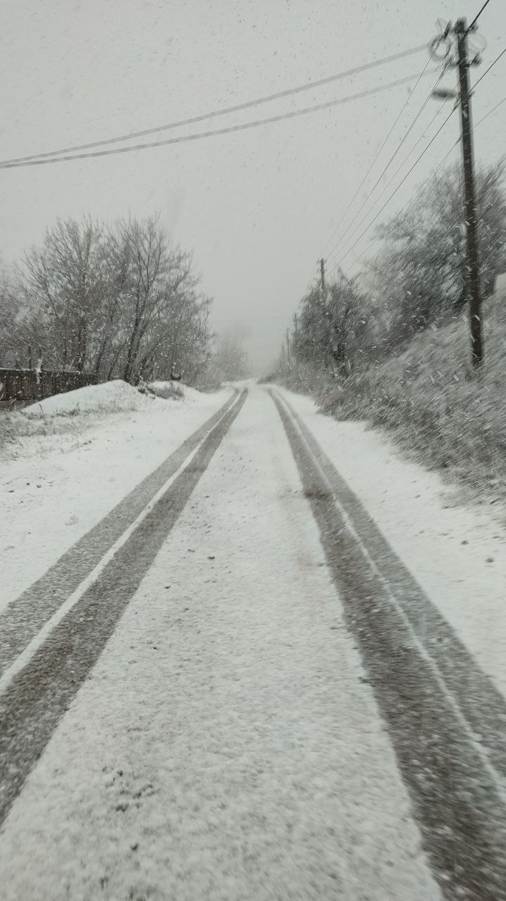 Новости Днепра про Зимова казка: як виглядають засніжені вулиці Дніпра (ФОТО)