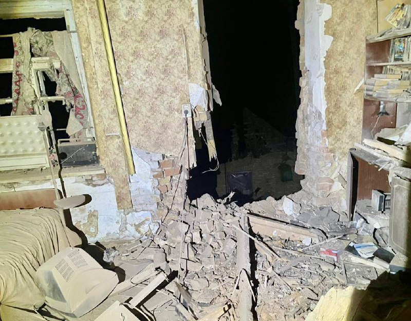 Новости Днепра про Ніч на Дніпропетровщині пройшла під обстріли важкої артилерії: є постраждалі