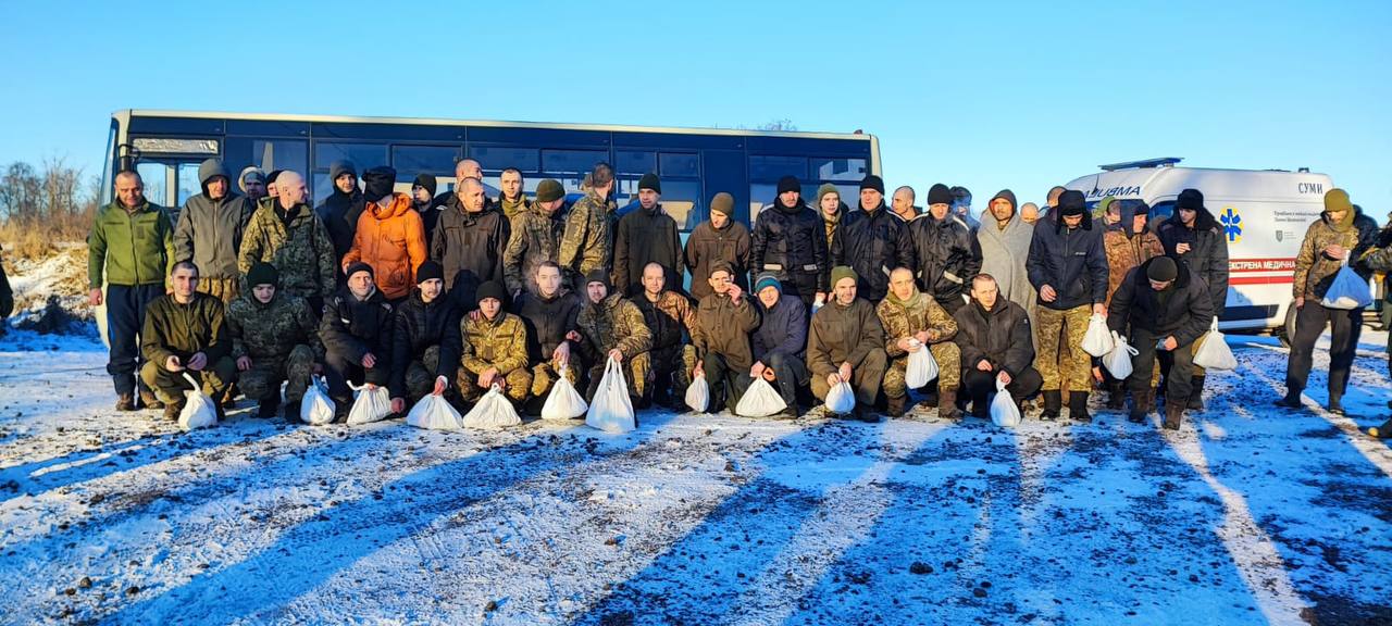 Новости Днепра про Обмен военнопленными: домой вернулись 50 украинских Героев (ФОТО)