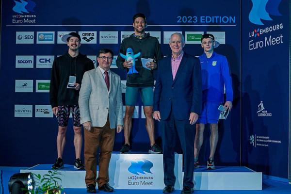 Новости Днепра про «Золото» та «бронза»: плавець з Дніпра став кращим на змаганнях в Люксембурзі