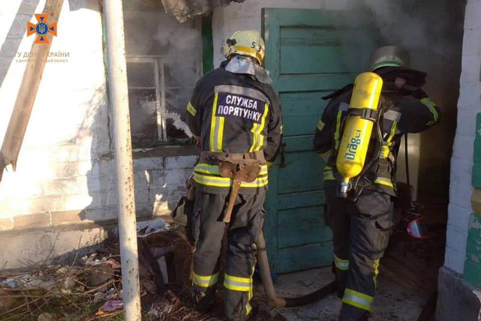 Новости Днепра про У Дніпровському районі під час пожежі загинув 50-річний чоловік