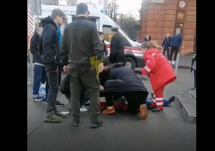 Новости Днепра про В Днепре на Яворницкого умер мужчина: комментарий полиции