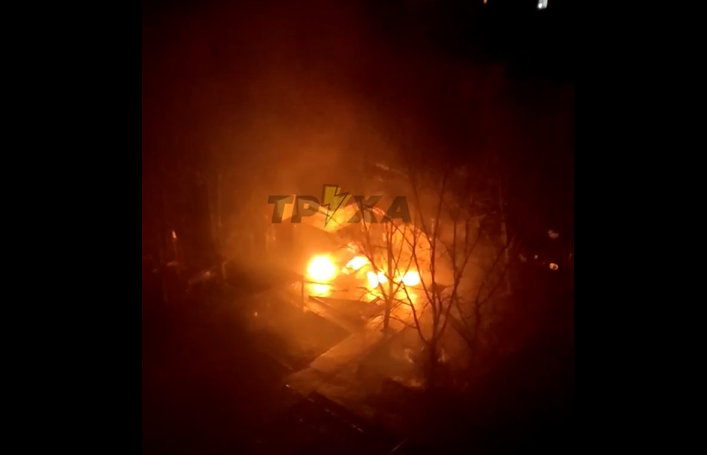 Новости Днепра про В Днепре на ж/м Тополь-2 произошел пожар возле гаражей: комментарий ГСЧС