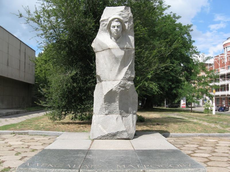 Новости Днепра про 10 известных памятников, которые убрали с улиц Днепра с 2014 года