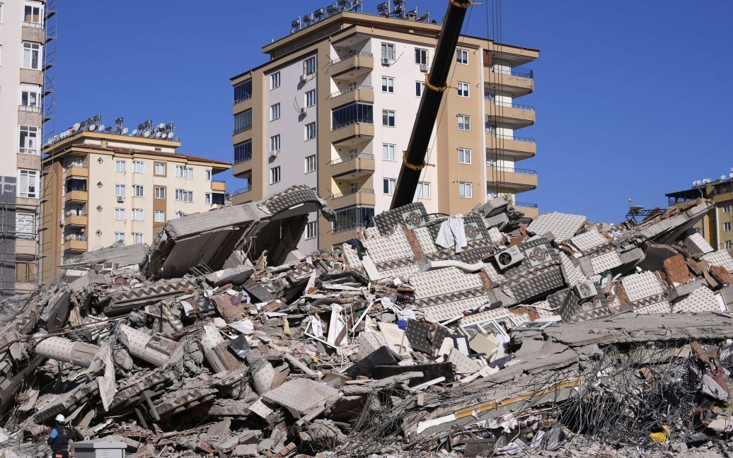 Новости Днепра про Кількість жертв землетрусу в Туреччині та Сирії перевищила 28 тисяч осіб