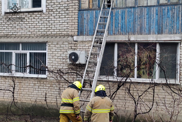 Новости Днепра про На Дніпропетровщині дитина зачинила маму на балконі