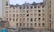 Є “приліт” у житлову забудову та університет: вранці окупанти вдарили ракетами С-300 по центру Харкова (ФОТО)