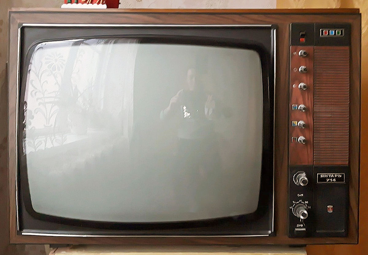 Новости Днепра про Випускали телевізори і проходились по техниці бульдозером: історія Дніпропетровського радіозаводу