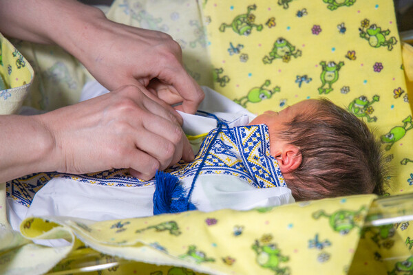 Новости Днепра про Діти війни: понад 1,7 тис переселенок народили дітей на Дніпропетровщині