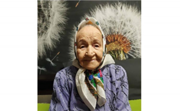 Новости Днепра про 100-летняя жительница Кривого Рога ежедневно делает зарядку и садится на шпагат