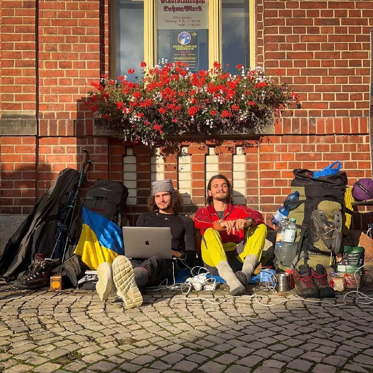 Новости Днепра про Мандрівник із Дніпра пройшов 1300 км за 95 днів, щоб зібрати кошти на ЗСУ