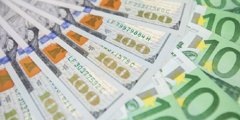 Новости Днепра про Официальный курс евро впервые превысил уровень 40 гривен: что с долларом