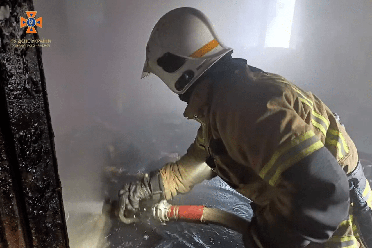 Новости Днепра про Пожар унес жизнь мужчины: в Кривом Роге в огне погиб 66-летний хозяин