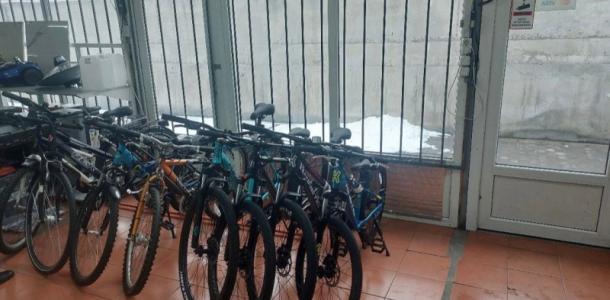 В Днепре задержали грабителя-неудачника, который хотел украсть велосипед (ВИДЕО)