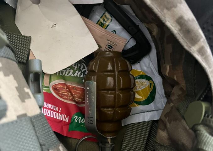 Новости Днепра про На вокзалі в Дніпрі у чоловіка знайшли гранату