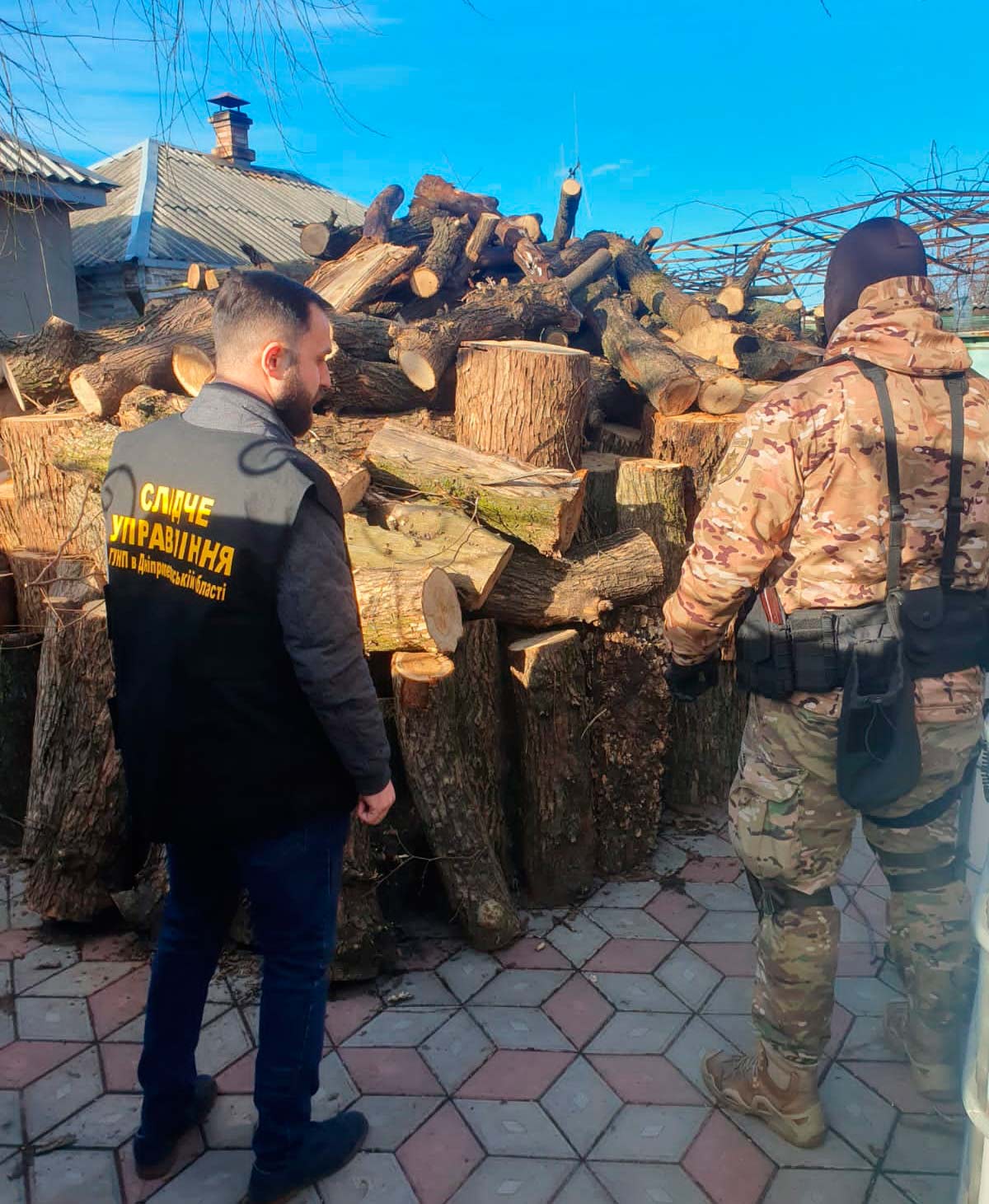 Новости Днепра про Вирубали лісу майже на 2 млн грн: на Дніпропетровщині затримали банду лісорубів
