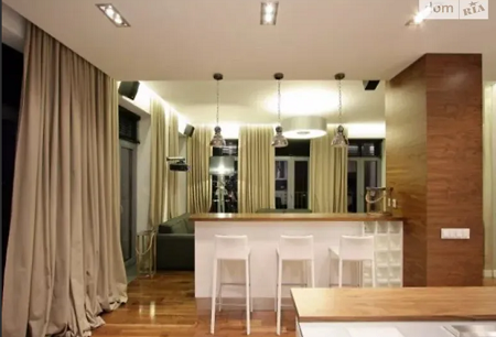 Новости Днепра про 4 сейфа и кухня 80 кв.м: как выглядит квартира за 153 тыс грн в аренду в Днепре (ФОТО)