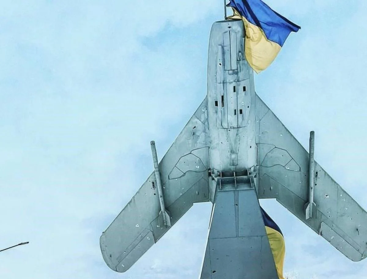 Новости Днепра про Росіяни знищили літак-символ Бахмута (ВІДЕО)