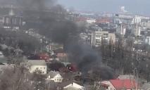 Усе небо в чорному диму: на вулиці Юрія Савченка в Дніпрі сталася масштабна пожежа (Фото і відео)
