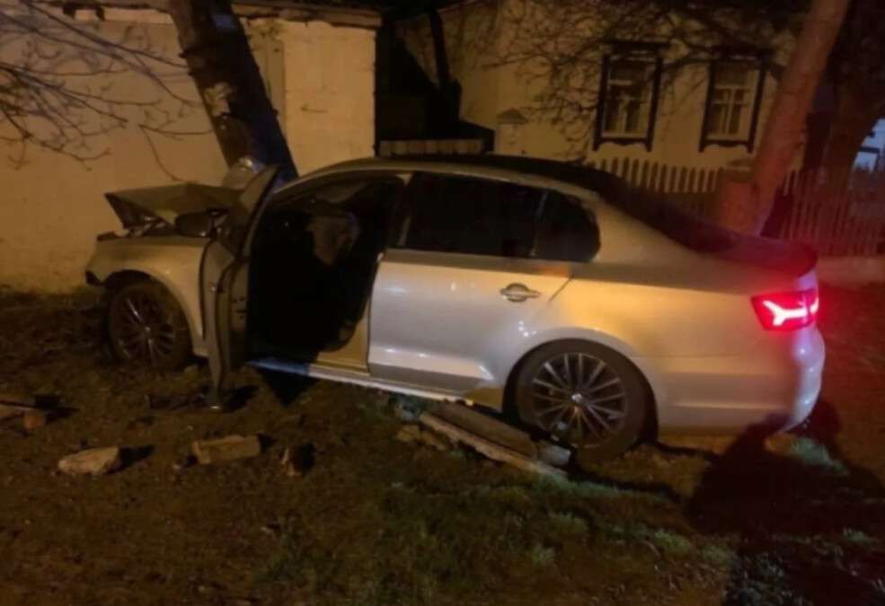 Новости Днепра про Влетел в припаркованный автомобиль: в Днепре нетрезвый водитель сбил насмерть мужчину