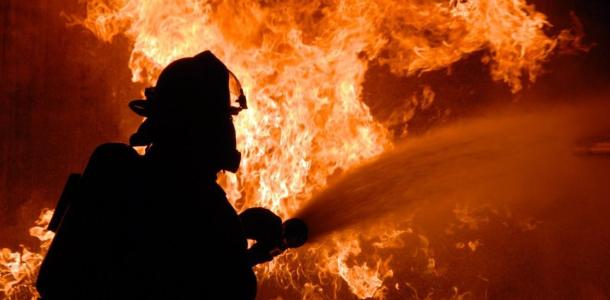 В Кривом Роге горела квартира: мужчина погиб, двух женщин удалось спасти