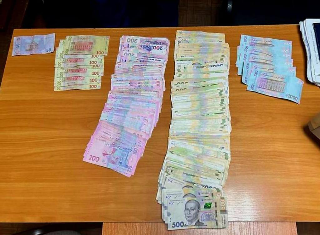 Новости Днепра про В Каменском хулиган, который применял оружие, пытался подкупить следователя за 120 тыс. гривен