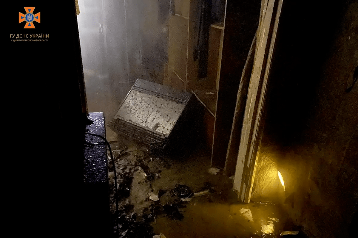 Новости Днепра про Пожежа забрала життя чоловіка: у Кривому Розі у літній кухні спалахнув вогонь