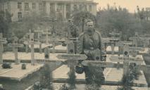 У Дніпрі у сквері перед лікарнею шукатимуть німецький цвинтар: запланували розкопки