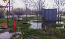 Днепр и окрестности продолжает заливать водой: сколько домов подтоплено