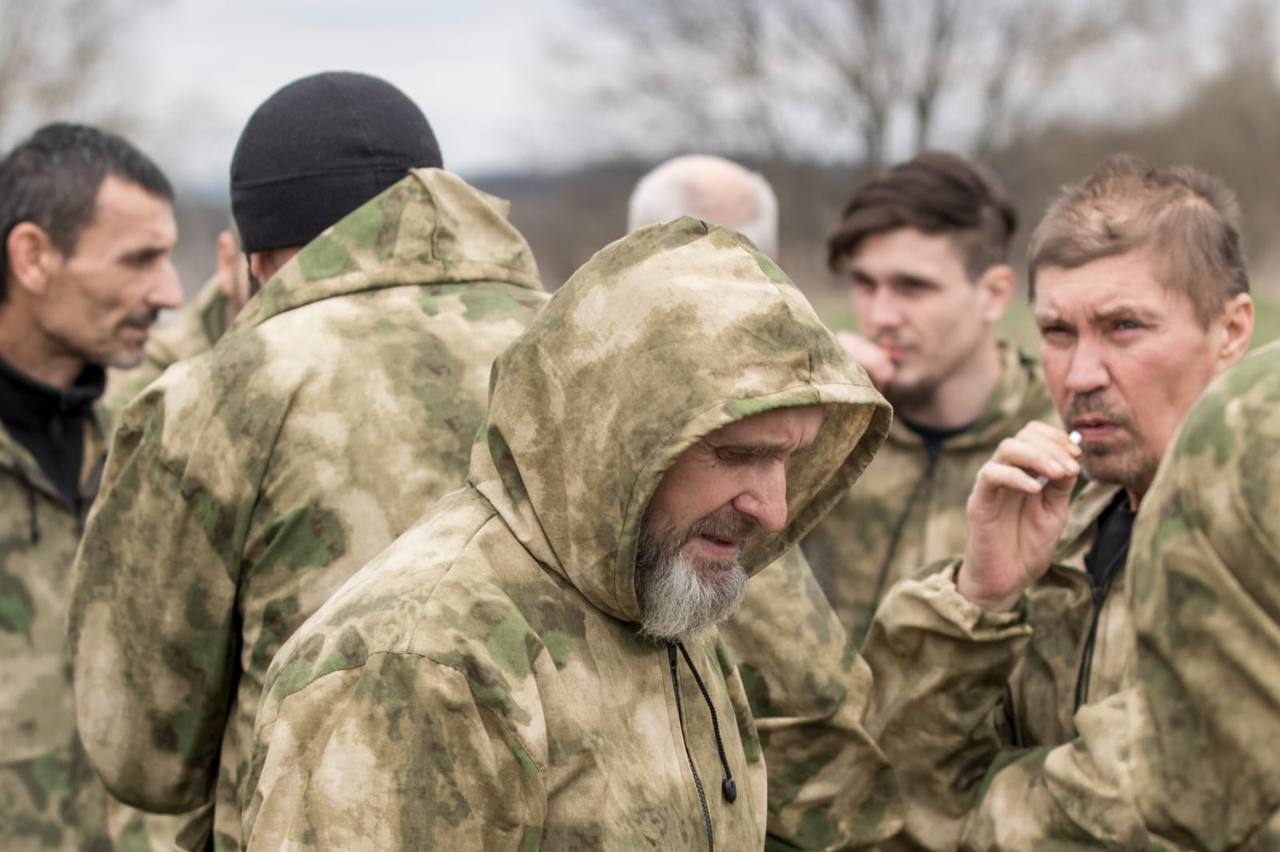Новости Днепра про Пасхальный обмен: домой вернулись 130 украинцев (ФОТО)