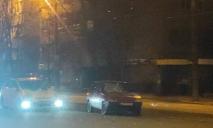 Шукають свідків: у Дніпрі на проспекті Богдана Хмельницького збили жінку на “зебрі”