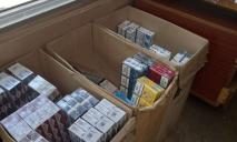 Почти тысяча пачек: в Днепре незаконно продавали сигареты