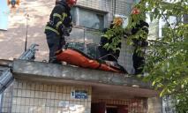 На Дніпропетровщині жінка випала з 5-поверху та вижила