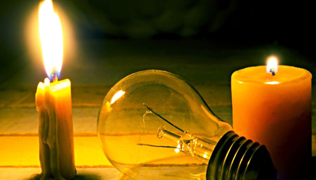 Новости Днепра про Зарядіть гаджети: кому у Дніпрі сьогодні вимкнуть світло