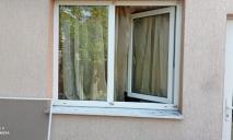 У Новомосковську господар самотужки затримав крадія у своєму будинку