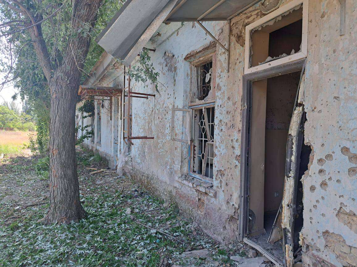 Новости Днепра про Повреждены многие здания: оккупанты обстреляли Никопольский район