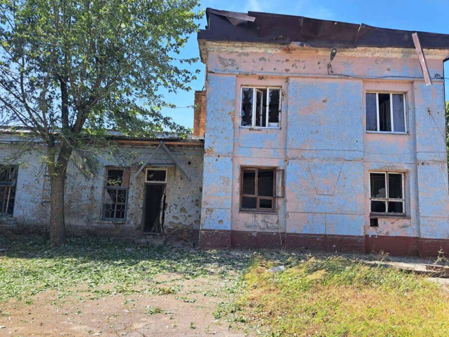 Новости Днепра про Повреждены многие здания: оккупанты обстреляли Никопольский район