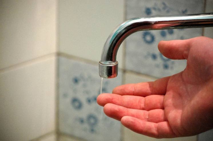 Новости Днепра про Набирайте повні ванни: значна частина Дніпра на день залишиться без води
