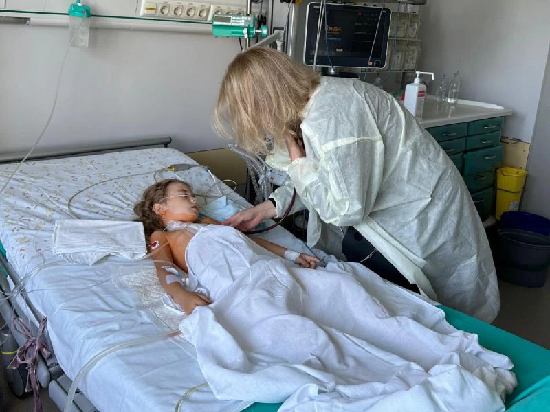 Новости Днепра про Донором став 4-річний хлопчик: в Україні вперше провели трансплантацію серця 6-річній дитині