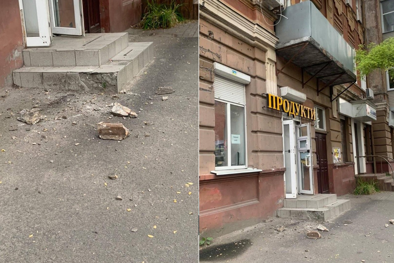 Новости Днепра про В Днепре на просп. Леси Украинки на тротуар упал кусок балкона (ФОТО)