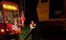 В Днепре мужчина упал под колеса трамвая