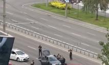 В Днепре на Набережной Победы видели людей с оружием и полицией: что известно