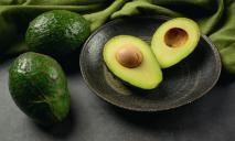 В Днепре могут продавать токсичные авокадо с кадмием: как уберечься